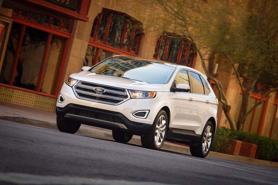  Ford Edge Titanium 2015 года  (фото 28 из 30)